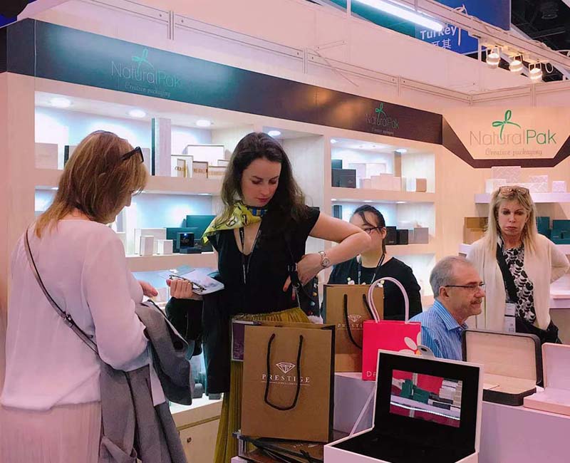 Jewelry Displays Company