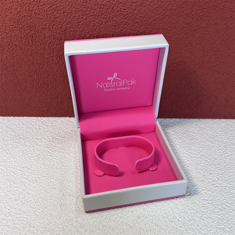 Customized Plastic Square Pink Jewellery Box with PU