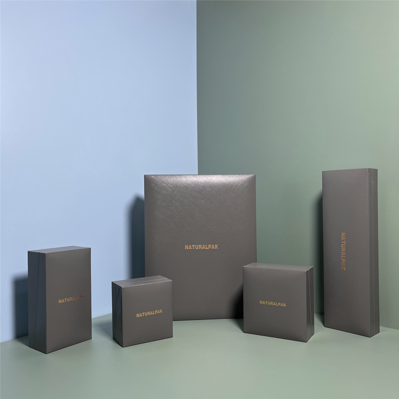 OEM ODM Plastic Jewelry Box Specialty Paper Ring/Earrings/Pendant/Bracelet /Watch Gift Pack Set Packaging Storage Display Box with Insert