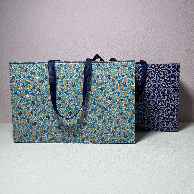 Foldable Luxury Paper Ribbon Gift Storage Boxes